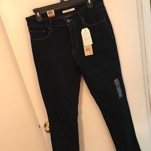 Levi’s Mid Rise Skinny Jeans